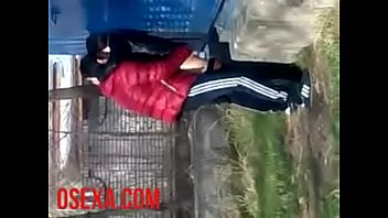 Кавказец всунул болт в стеснительную подругу в укромном месте